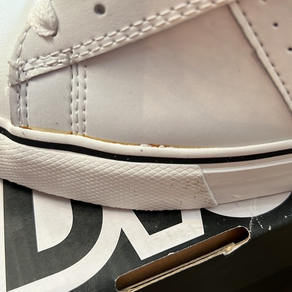 NWT Mens DVS Shoes - Picture 4 of 8